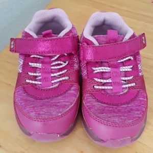 ❤❤ SURPRIZE SNEAKERS SIZE 6M BABY